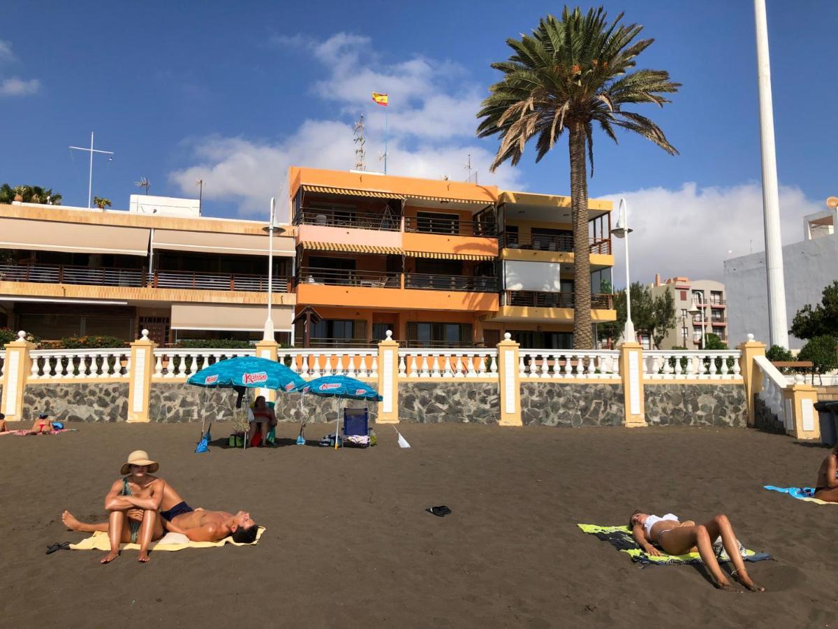Espectacular en primera línea de la playa Telde Exterior foto